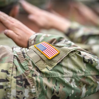soldiers saluting